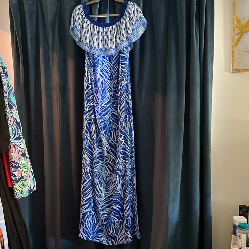 Lilly Pulitzer, never worn, off shoulder maxi dress